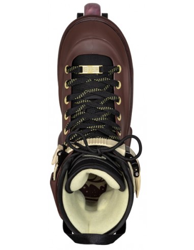 MESMER SKATES THRONE LEVI VAN RIJN
